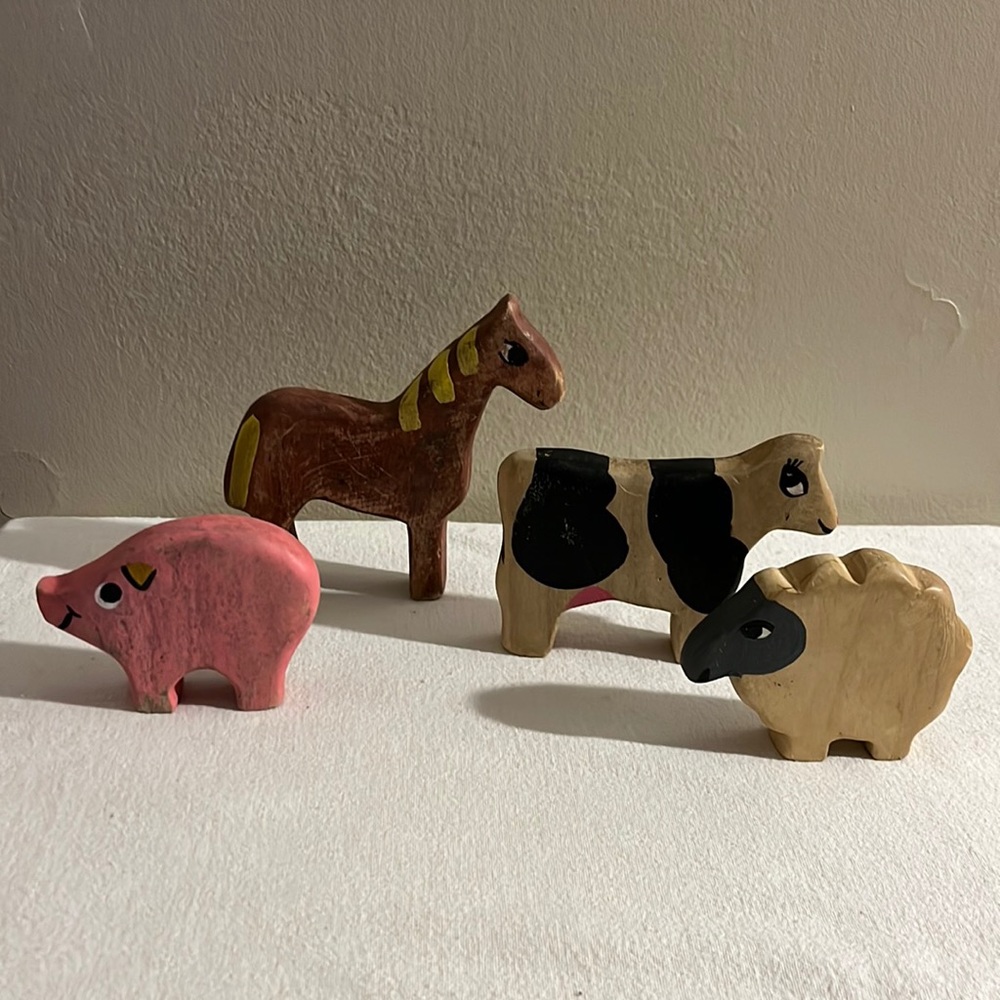4 Vintage Primitive Wood Carved Hand Painted Farm Animals
